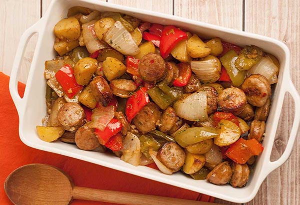 Saucisses italiennes et légumes